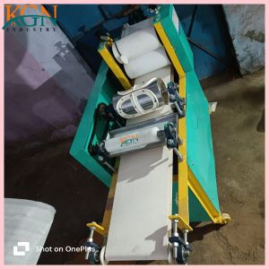Semi Automatic Momo Making Machine