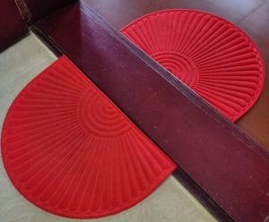 Rubber Backed Polypropylene D Cut Mats