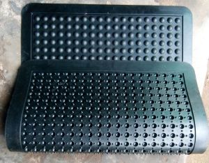 Black Rubber Bubble Mats