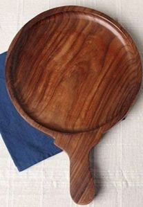 wooden pizza plate