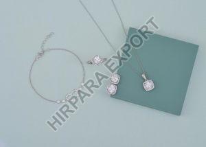 Designer Diamond Pendant Set