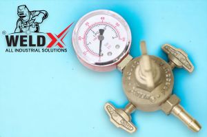 LPG pressure regulator