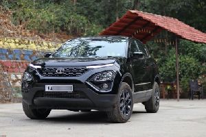 tata harrier car