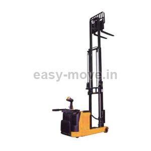 Electric Reach Stacker