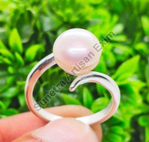 Pearl Ring