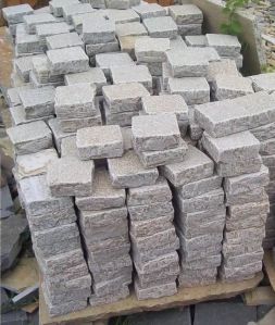 Indian Tandur Grey Limestone Cobble Stone pavers 10x10x2 cm Paving Set