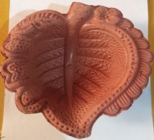 Clay Diya