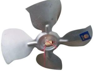 Exhaust fan blade