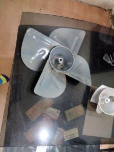 Exhaust fan blade