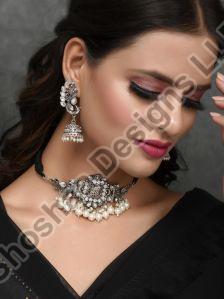 SH26-KZ-JS-3166 Oxidised Silver Plated Pearl Choker