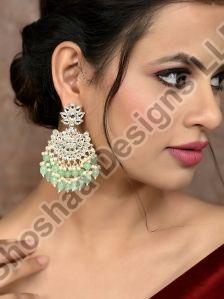 SH28-SC-ER-3338 Gold Plated Green Kundan Drop Earrings