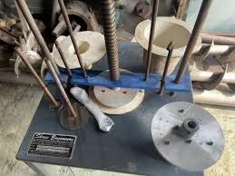 Cow Dung Tikki Making Machine