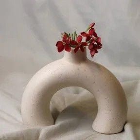 Ceramic Daunt Vase