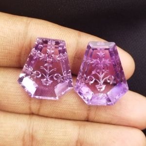 Amethyst Carving Earring