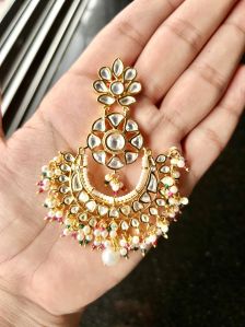Trendy Brass Kundan Earrings