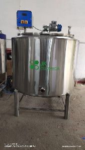 Bulk Milk Cooler