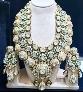 Kundan Gold Necklace Set