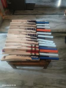 English Willow Cricket Bat