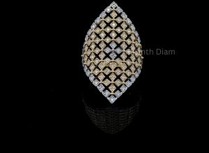 Amazing Round Brilliant Cut Lab Grown Diamond Ring