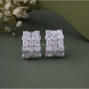 diamonds earrings