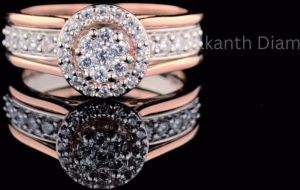 Round Cut Diamond Wedding Ring