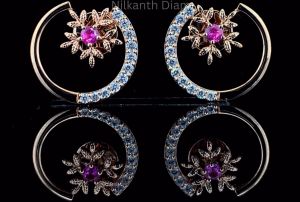 Floral Pattern Round Diamond Earring