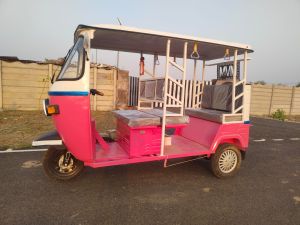 Mvm Bolt Xi  Pink E-Rickshaw