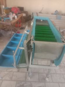 Small size apple grading machine