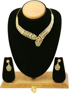 Bridal Bliss Wedding Forming Choker Necklace Set