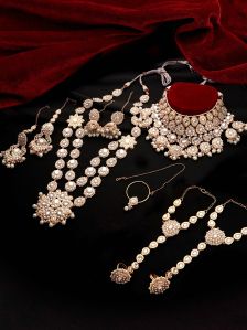 Dazzling Dulhan Choker Ensemble Full Bridal Set For Women & Girls.