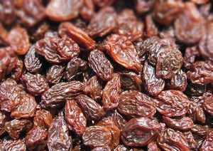 brown raisin