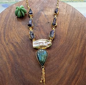 D012000160 Druzy Stone Necklace