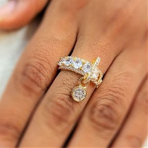 W001000011 Designer Cubic Zirconia Ring