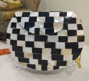 MOP RESIN CLUCTH HAND BAG
