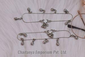 Classic Chained Beads Drop Silver Anklets