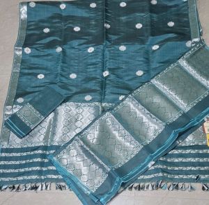 Silver Zari Mekhela Silk Chador