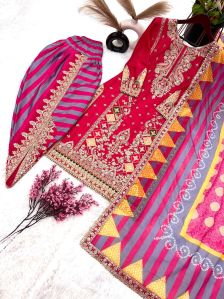 Crepe Salwar Kameez