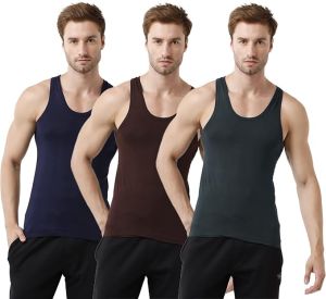 Rupa Men's Solid Regular Fit Vest