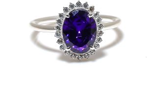 Sterling Silver Oval Shape Amethyst Gemstone Ring