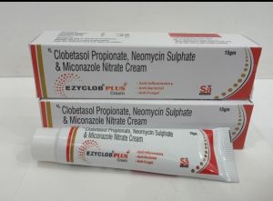 CLOBETASOL PROPIONATE + NEOMYCIN + MICONAZOLE + CHLOROCRESOL