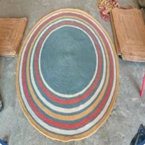 Round Pet Yarn Rug