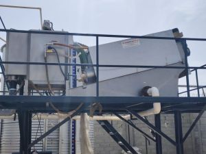 sludge dewatering machine