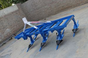 CHISEL PLOUGH - 7 TYNES