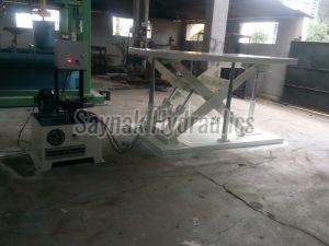 Hydraulic Scissor Lift