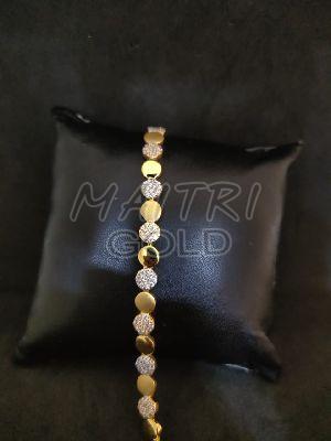 Ladies Fancy Gold Bracelet