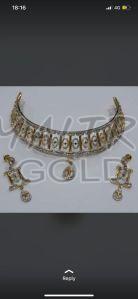 Ladies Morden Wedding Wear Gold Choker Necklace Set