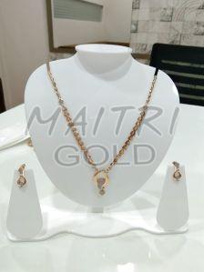 Ladies Fancy Gold Chain Necklace Set