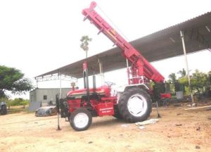 Hydraulic Borewell Pipe Lifting Machine