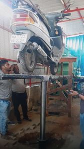 Maruti Two Wheeler Washing Lift