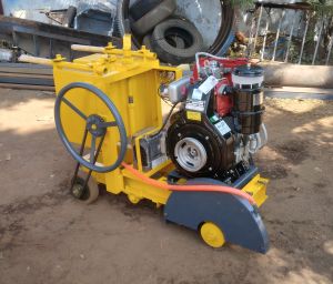 Diesel Groove Cutting Machine